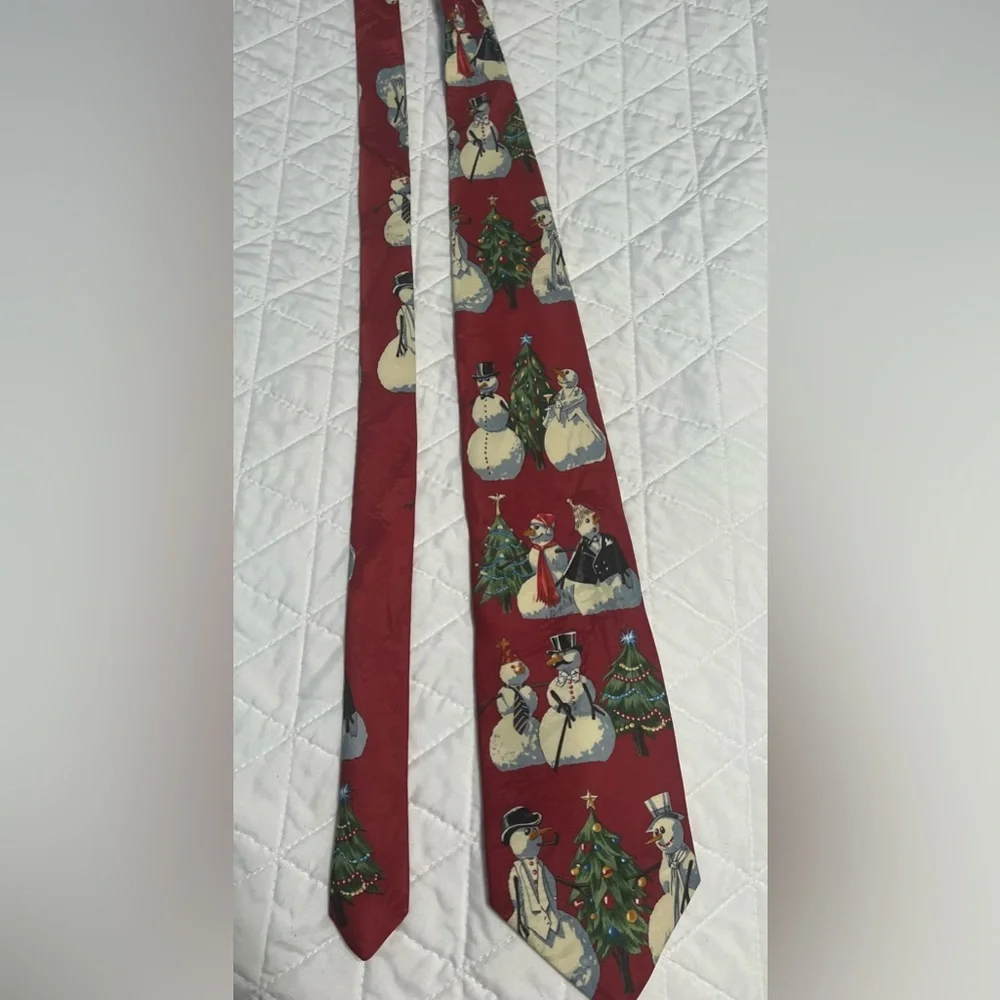 Christmas necktie snowman